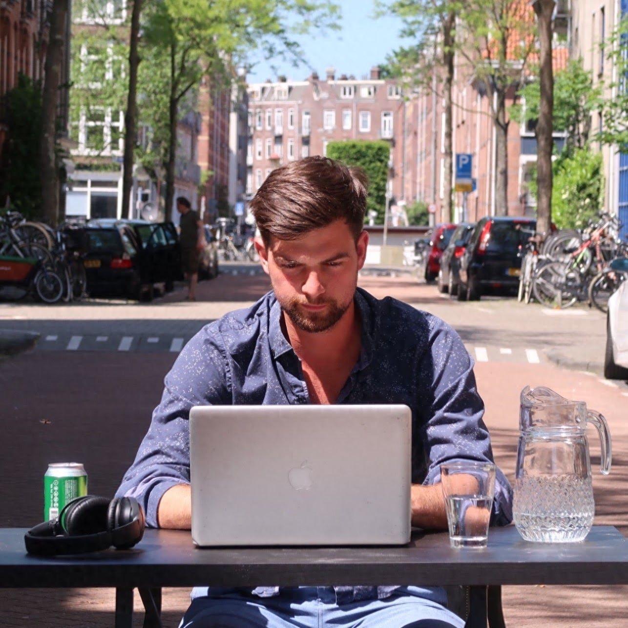 独立开发者界的传奇领军人物：Pieter Levels的非凡旅程